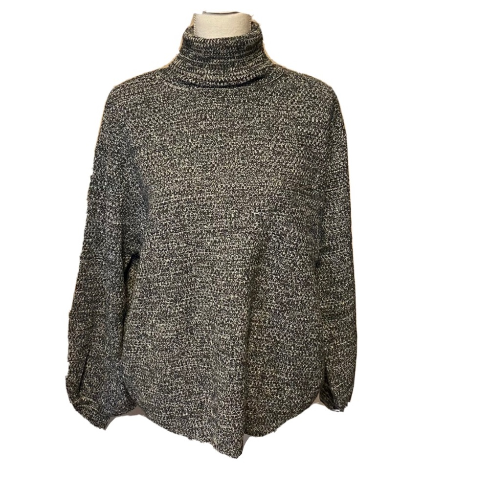 Zenana Outfitters Premium Knit Sweater Size XL Black and White NWOT